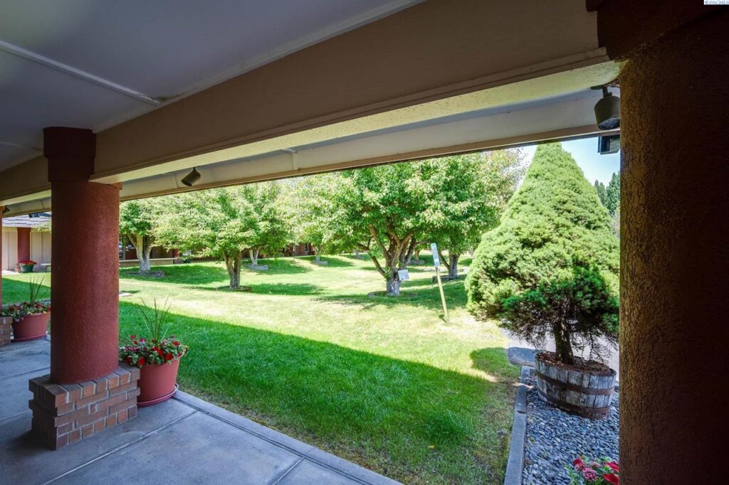 283447-b09f0553-5b12-4bb4-af38-c1047f893a45