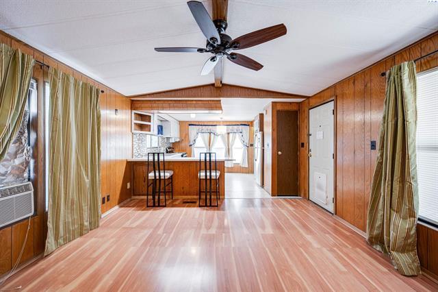 290248-8DBC7E57-0167-447D-985A-0B4CD0AD5477