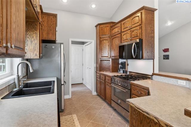 291745-b3e2d4c6-02f0-4769-ad1e-7b7cb40456b0